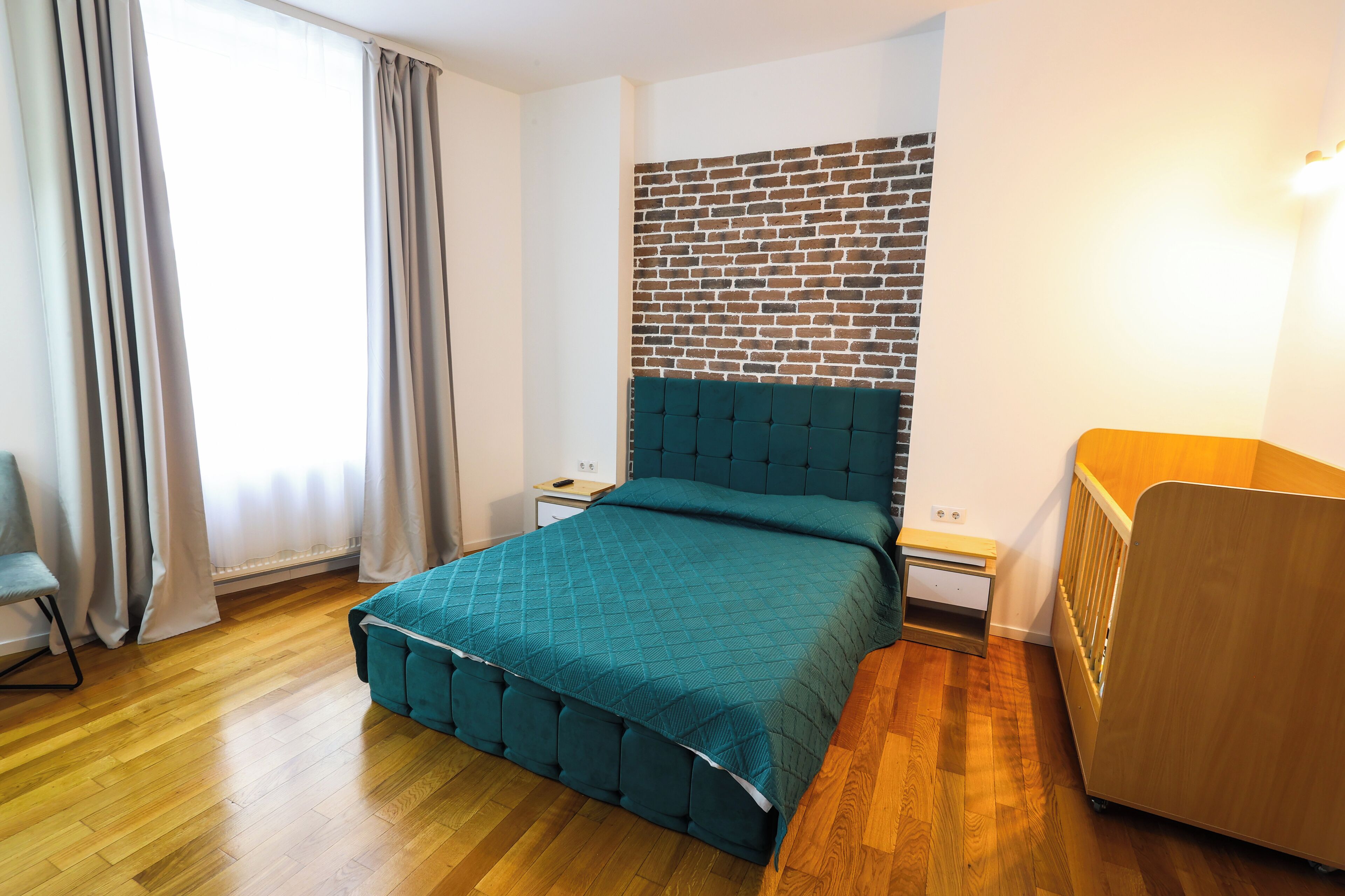 3 عدّة غرف نوم وواي فاي مجانًا وملاءات أسرّة