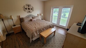 2 bedrooms, free WiFi, bed sheets, wheelchair access