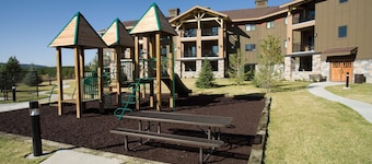 1 Bed Condo near Entrance of Yellowstone