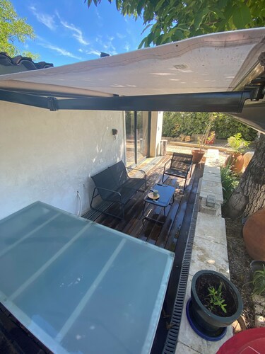 Quiet cottage with garden