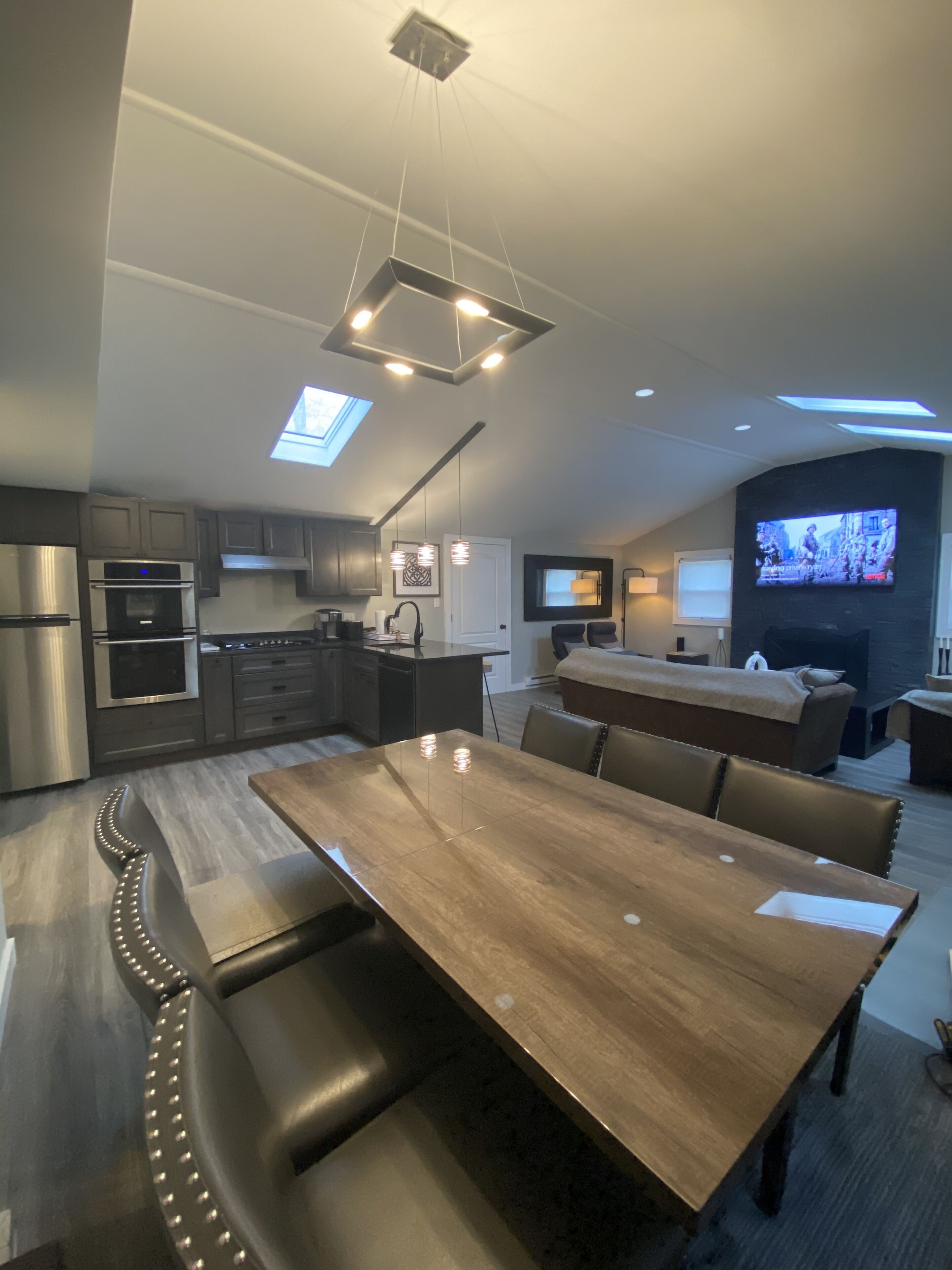 Pocono lake,Arrowhead , private house, self check in, jacuzzi.