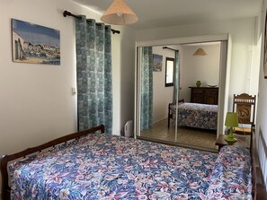 3 habitaciones, tabla de planchar con plancha y wifi gratis