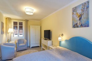 2 chambres, fer et planche à repasser, Wi-Fi gratuit, draps fournis