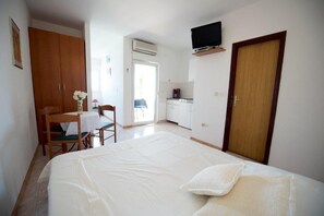 Wi-Fi gratuit, draps fournis