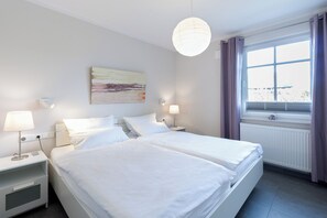 2 عدّة غرف نوم ومكواة/لوح كي وسرير سفر وواي فاي مجانًا