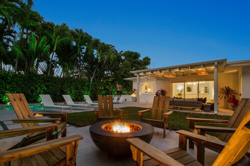 Perfect Location Family Friendly - Heated Salt Pool - Outdoor Kitchen-Firepit