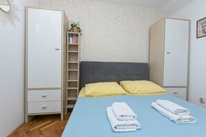 2 bedrooms, free WiFi, bed sheets - Apartment in Drašnice with Seaview, Terrace, Air condition, WIFI (4992-2) (Drašnice)