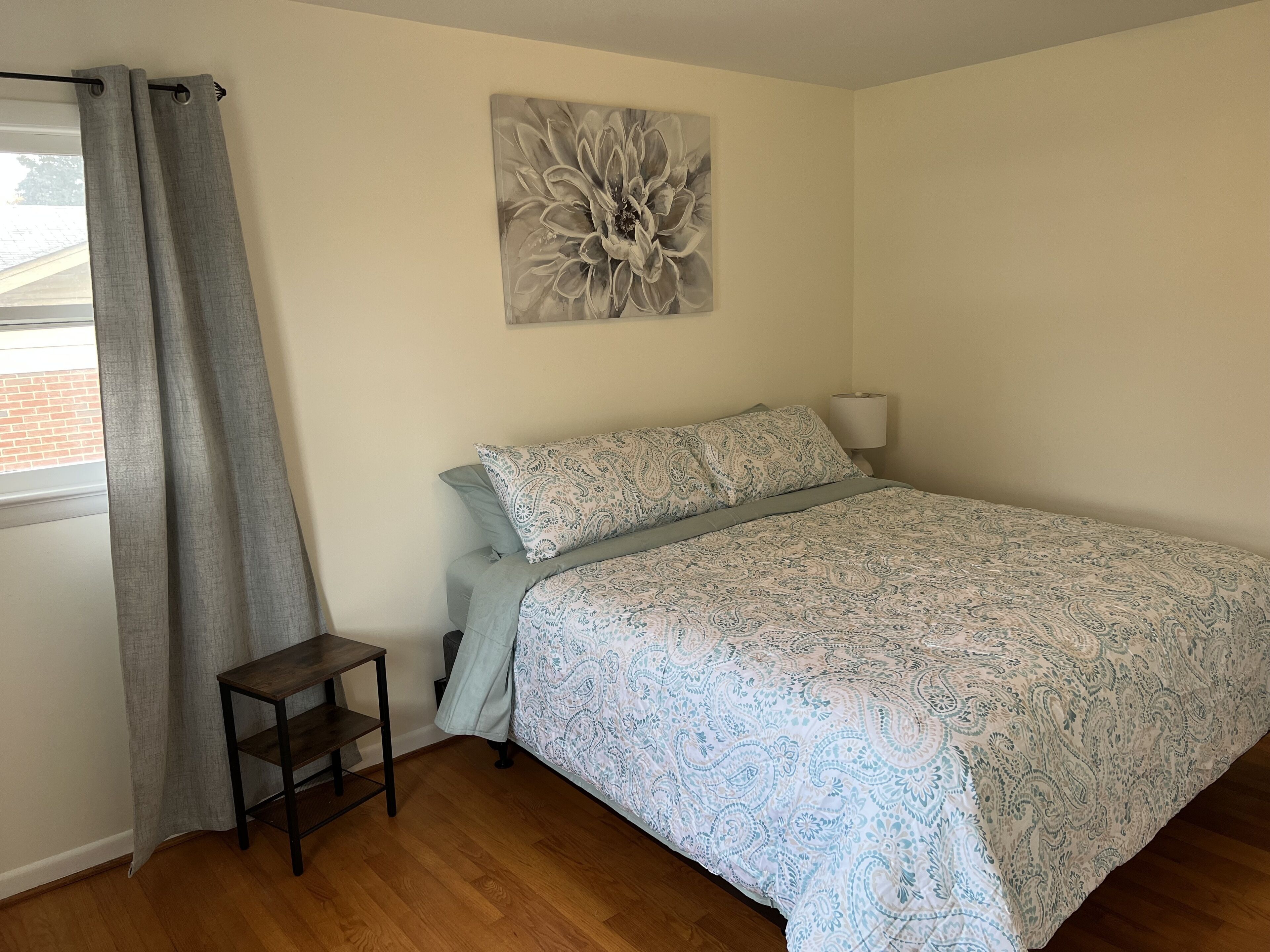 Spacious Home w/Free Parking-Close to Old-town Alexandria and DC!