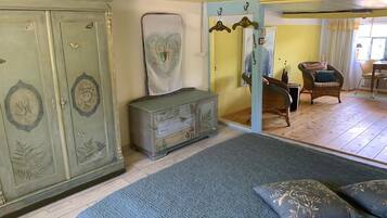 1 Schlafzimmer, Bügeleisen/Bügelbrett