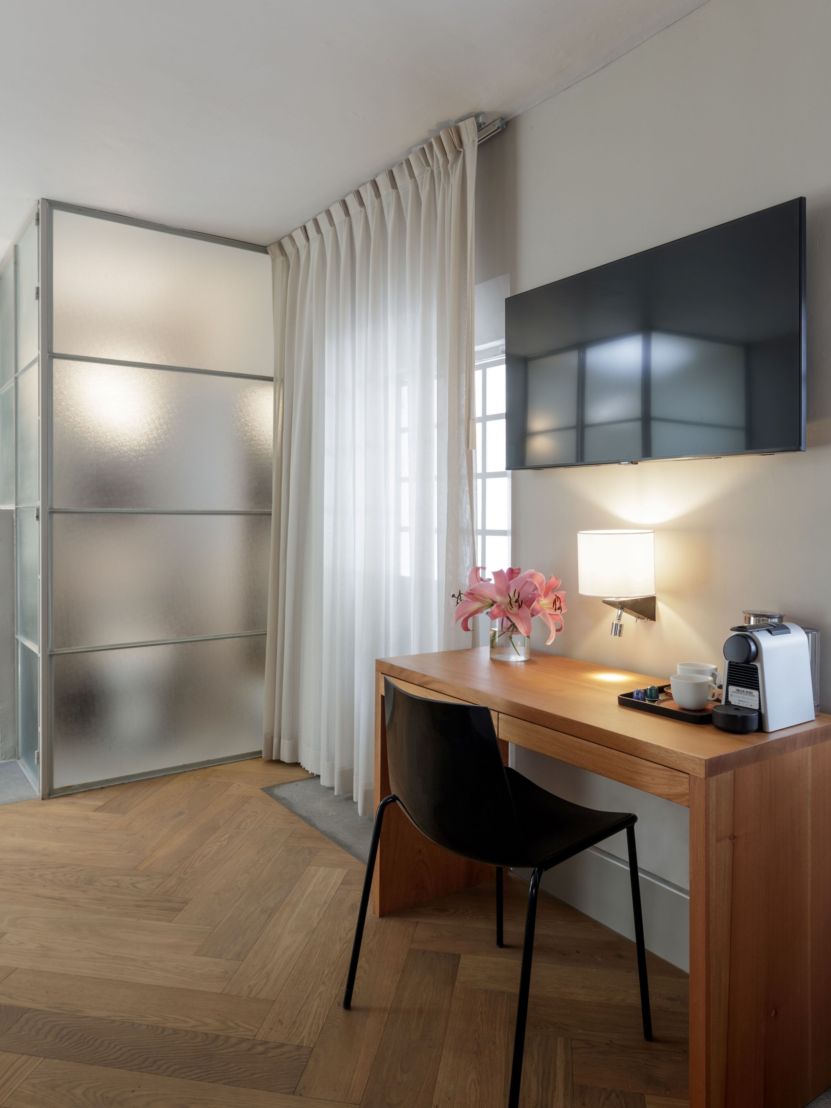 1 bedroom, premium bedding, pillow-top beds, minibar