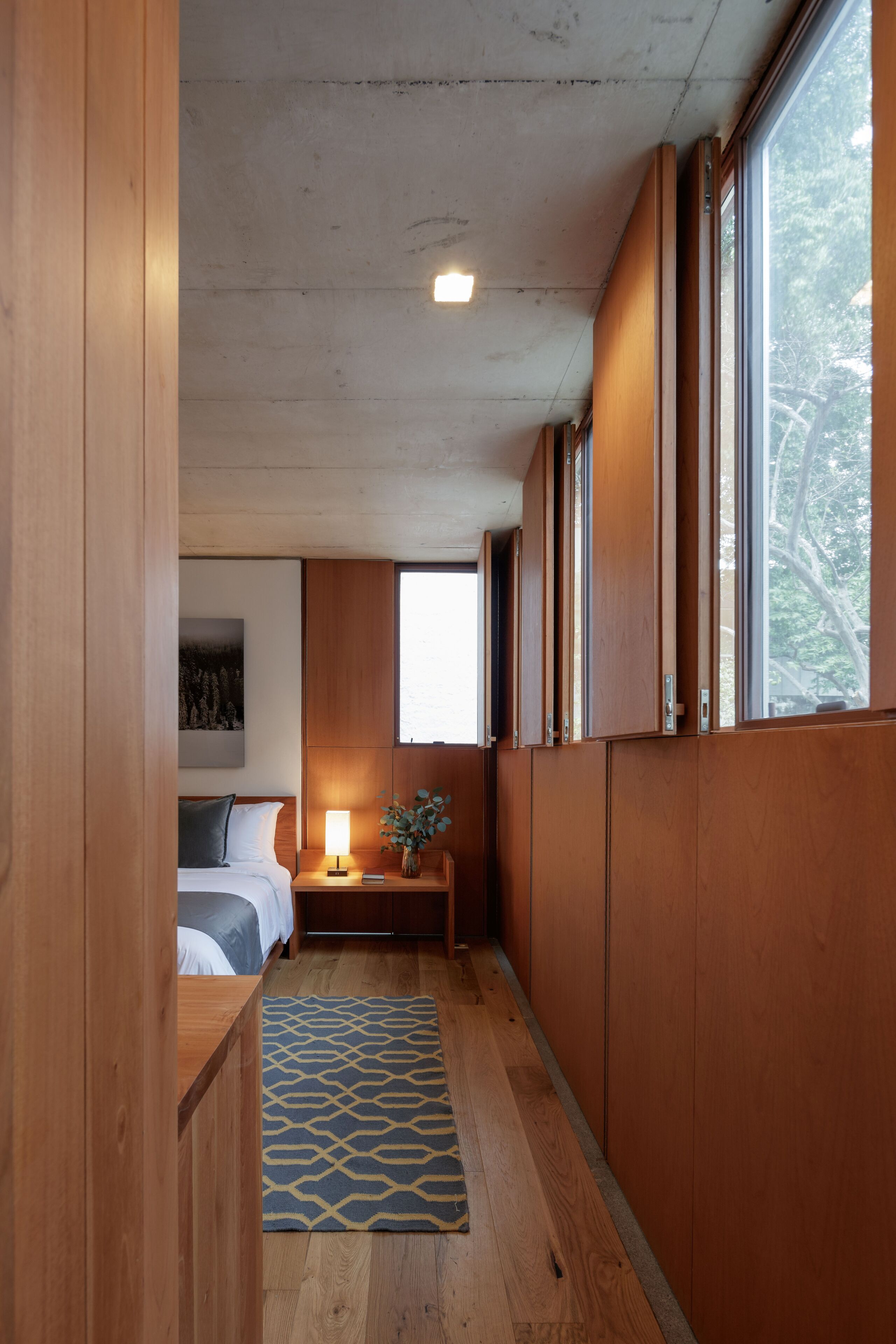 design room, 1 king bed | 1 bedroom, premium bedding, pillow-top beds, minibar