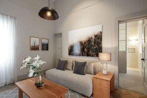 Deluxe Suite | Living area | Smart TV