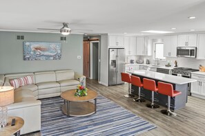 Smart-TV, Kamin, Stereoanlage, Arbeitsbereiche