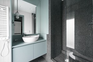 Comfort Apartment | Bathroom - Breen Nilie Hospitality MGMT (Thessaloniki)