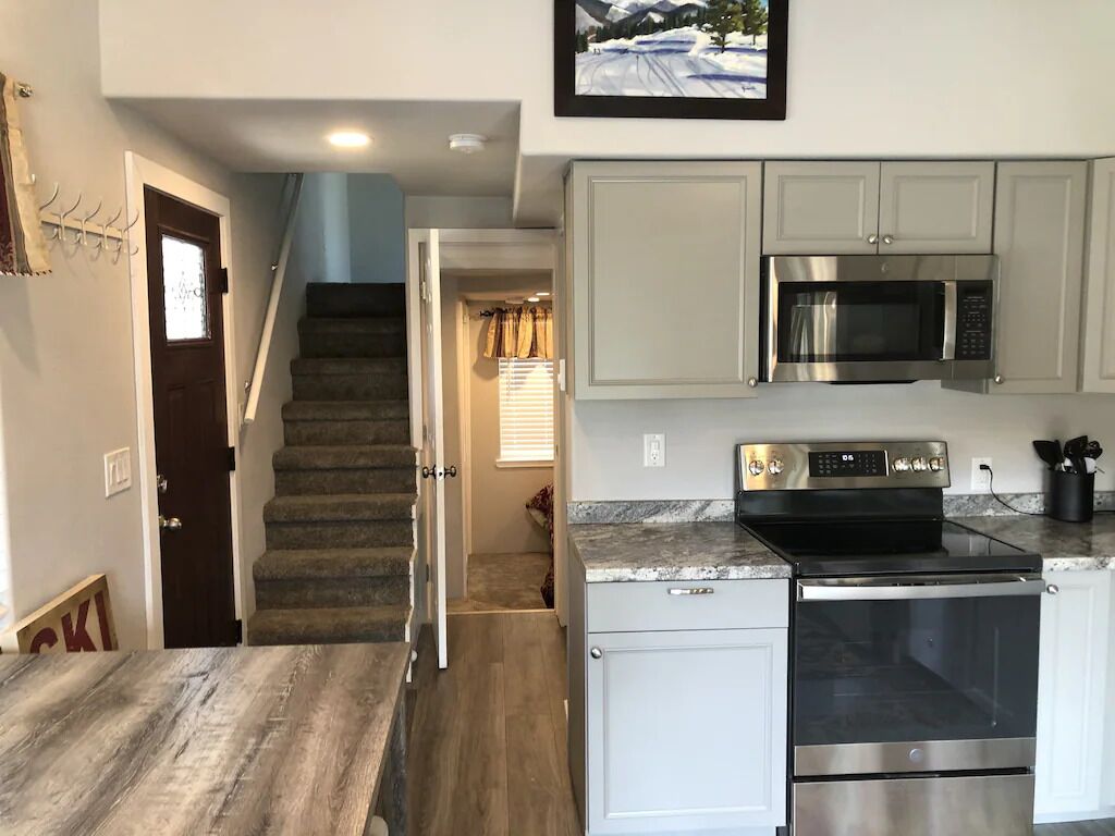 2021 1 bedroom, 1 loft, 1.5 bath chalet for rent in Tiger Run Resort