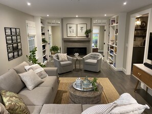 Smart TV, fireplace, table tennis, books