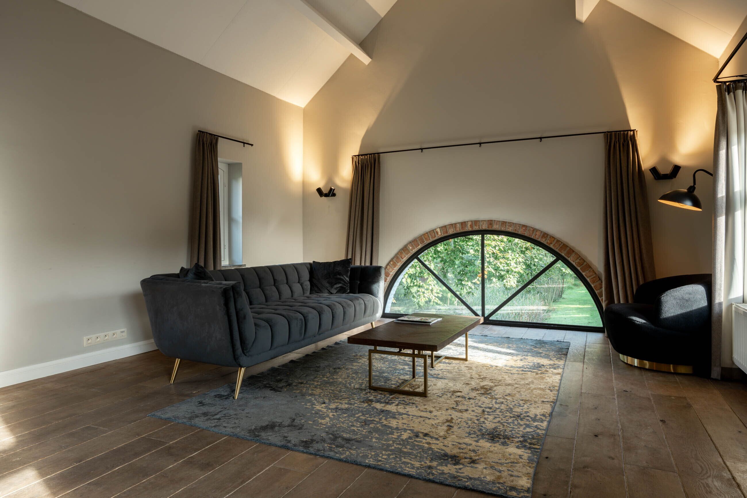 Deluxe Suite | Premium bedding, in-room safe, free WiFi, bed sheets