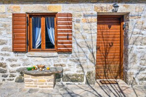 숙박 시설 정면