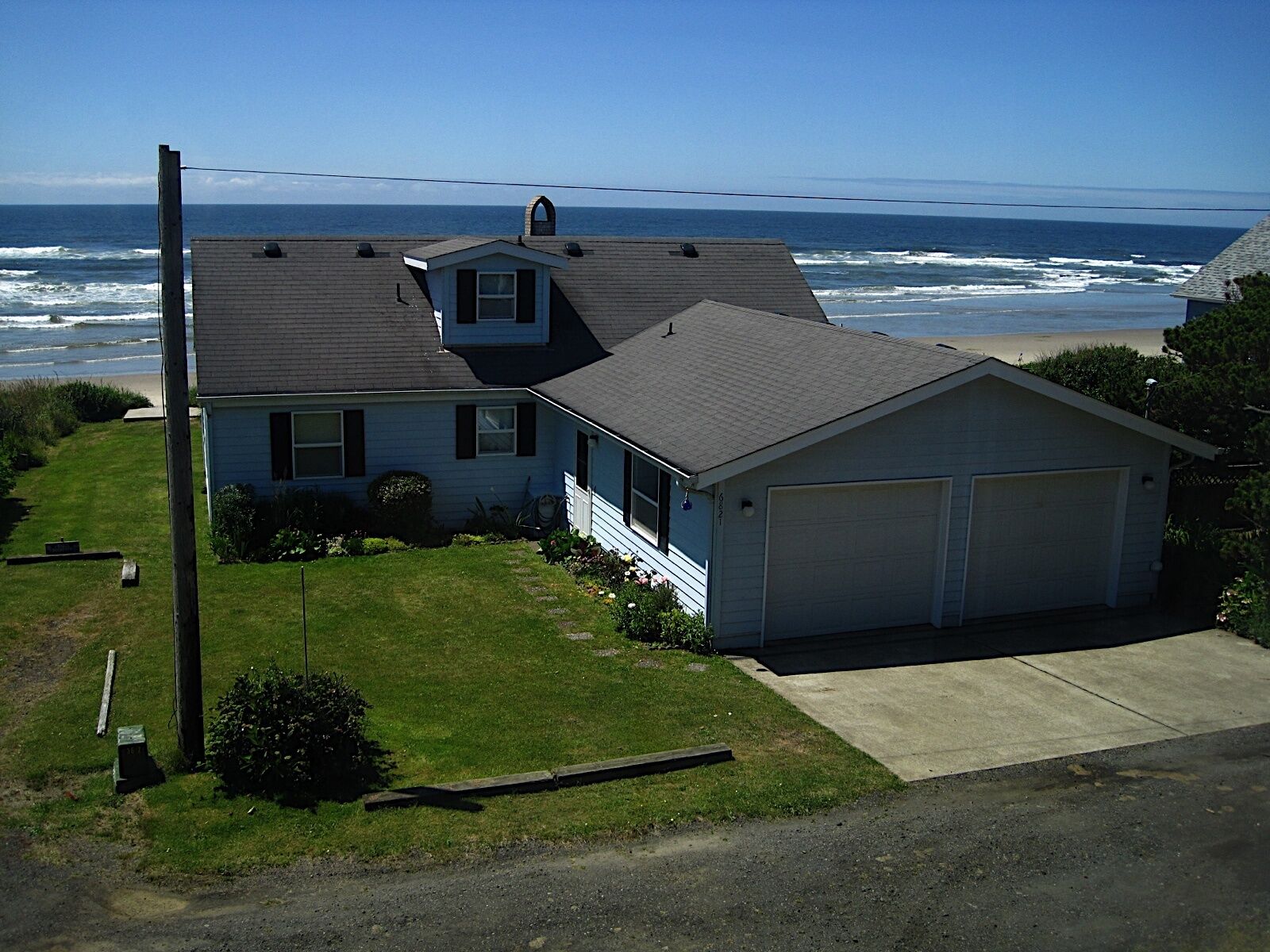Oceanfront 4 Bedroom Beach House