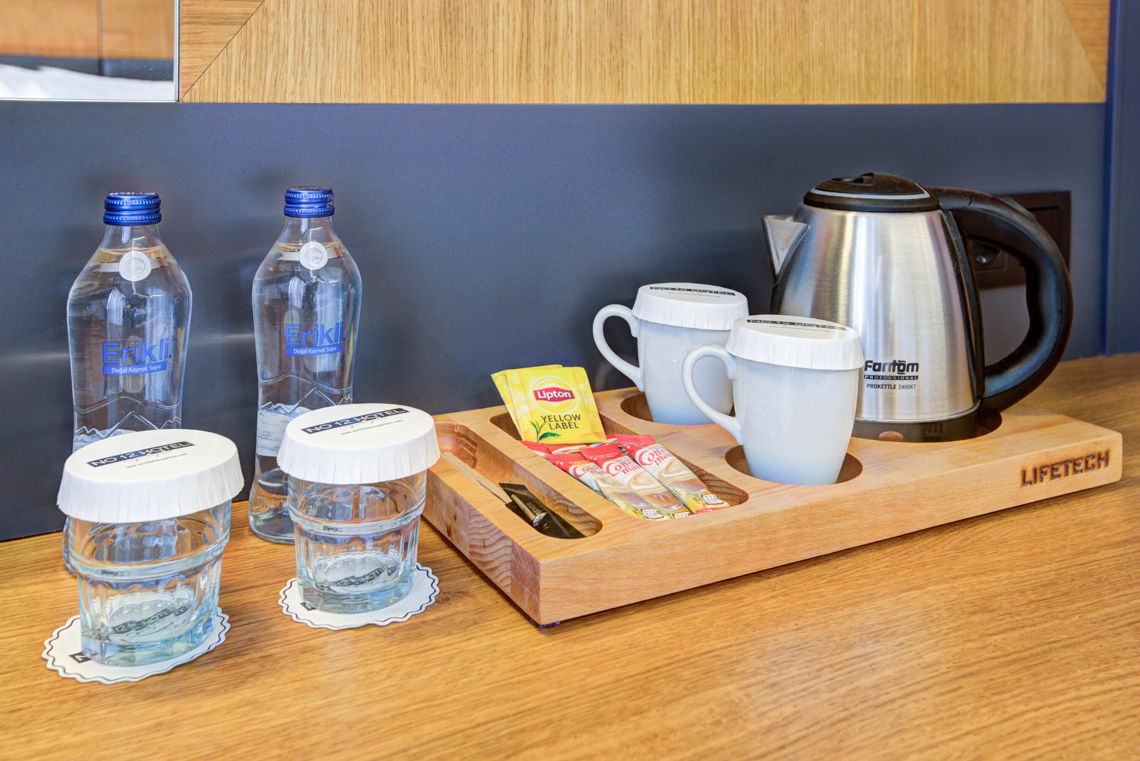 Kaffee und/oder Kaffeemaschine