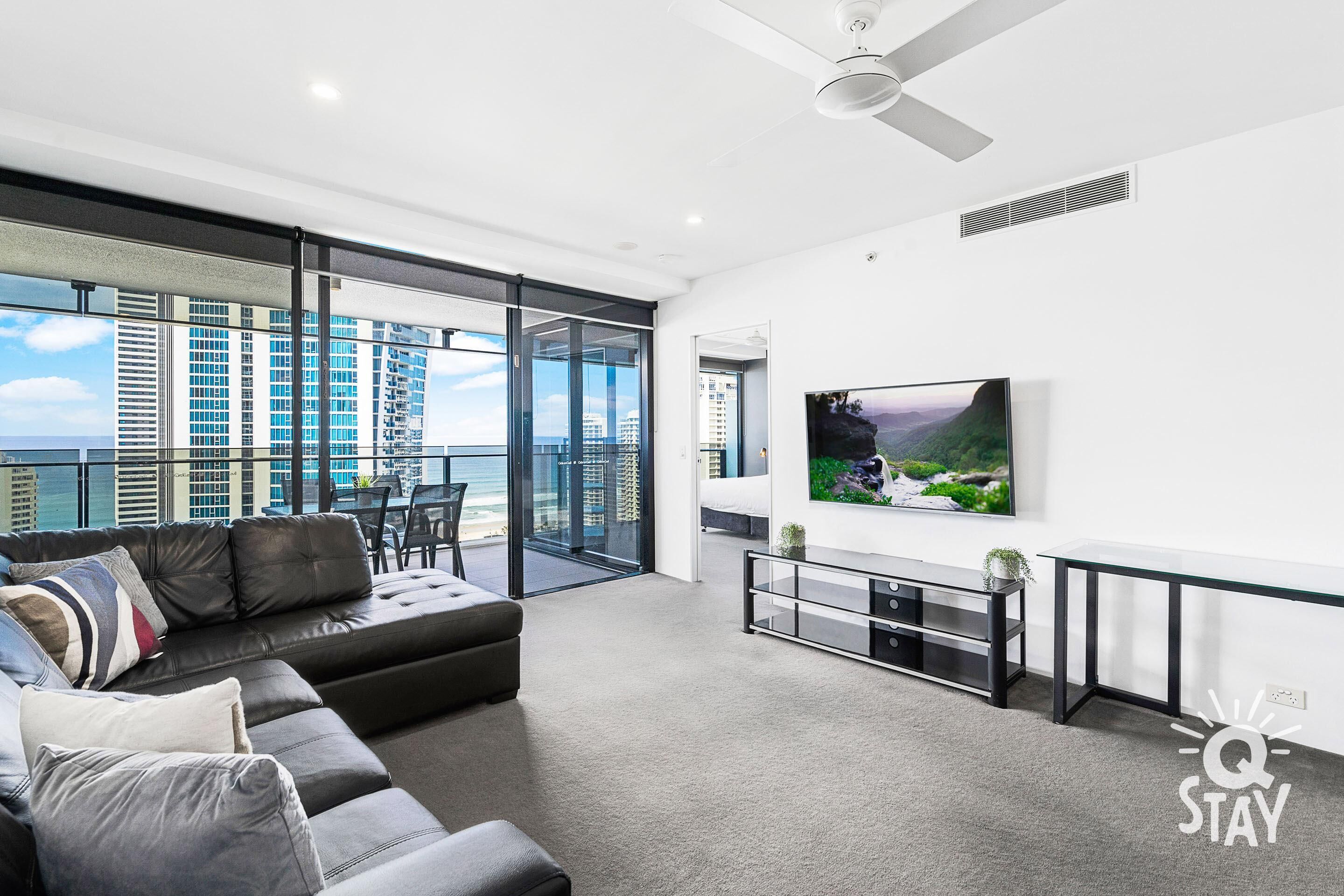 ♦️ Circle on Cavill - 2 Bedroom Ocean and City View Apartment — Q Stay
