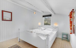 2 Schlafzimmer, Reisekinderbett, kostenloses WLAN