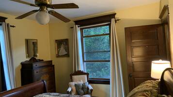 5 habitaciones, escritorio, tabla de planchar con plancha y wifi gratis