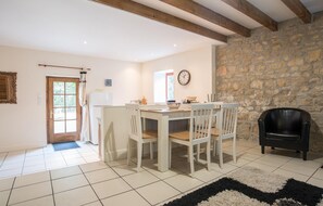 Dining - Lovely home in Nanclars with kitchen (Nanclars)