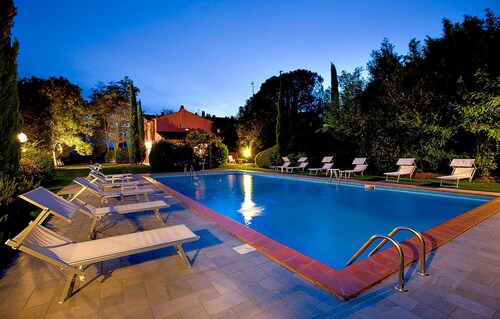 Amazing home in Larciano