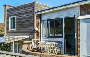 Outdoor dining - Beautiful apartment in Bergen aan Zee (Bergen aan Zee)