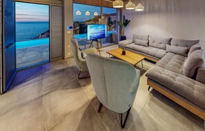 Smart TV, DVD player