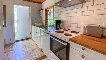 Refrigerador, horno, placa de cocina, lavavajillas