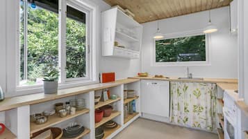 Réfrigérateur, plaque de cuisson, lave-vaisselle, cafetiÚre/bouilloire