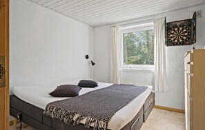 5 عدّة غرف نوم وسرير سفر وواي فاي مجانًا