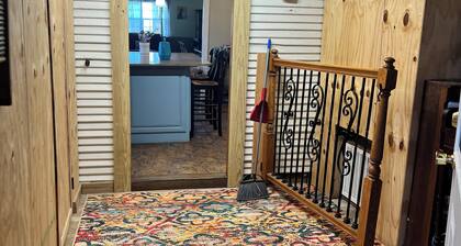 Country get away/ horse property just moments from Proctor Lake