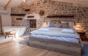 2 habitaciones, wifi gratis y ropa de cama