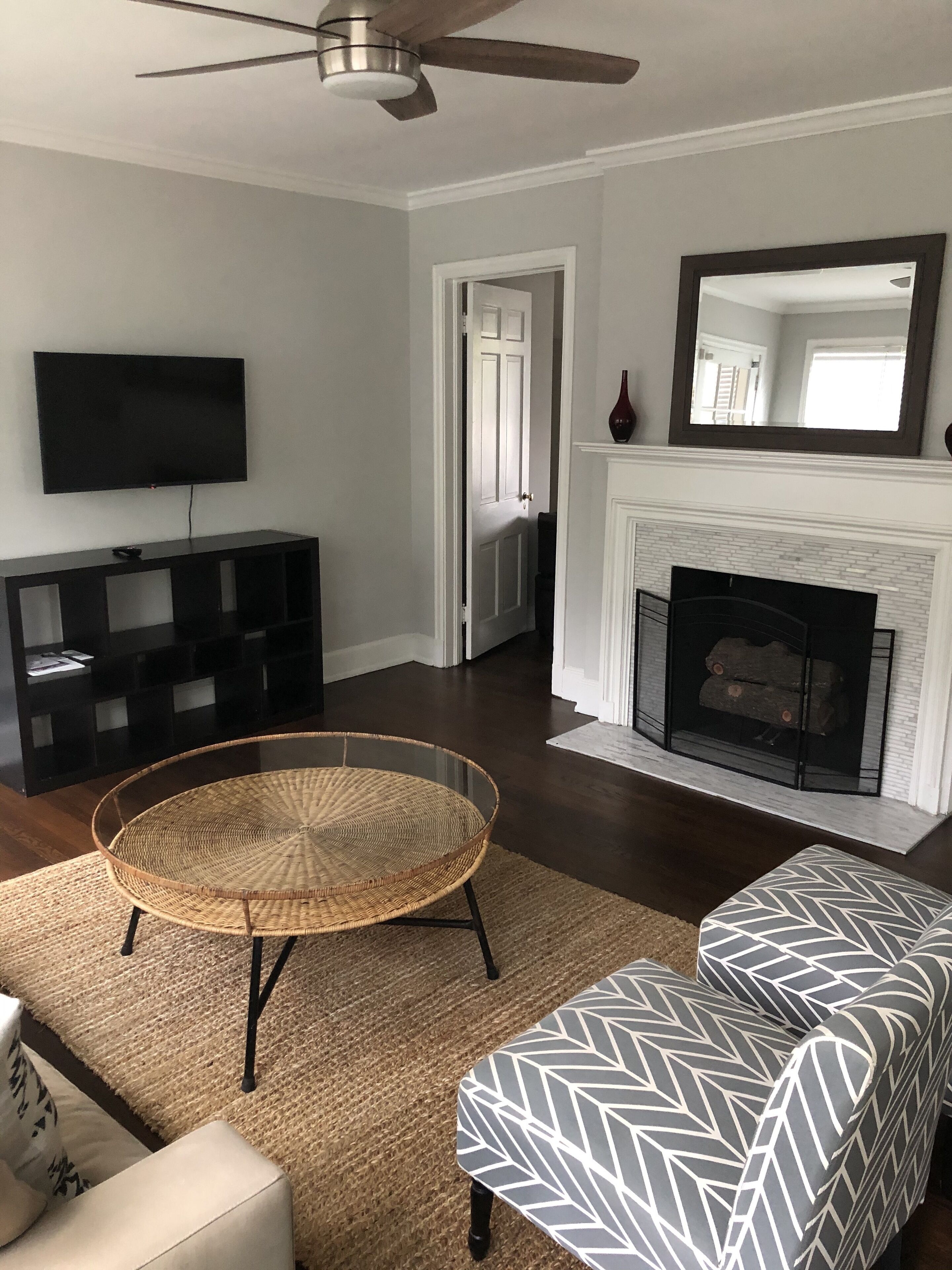 Atlanta Charming and Bright Upstairs 2/2 Unit