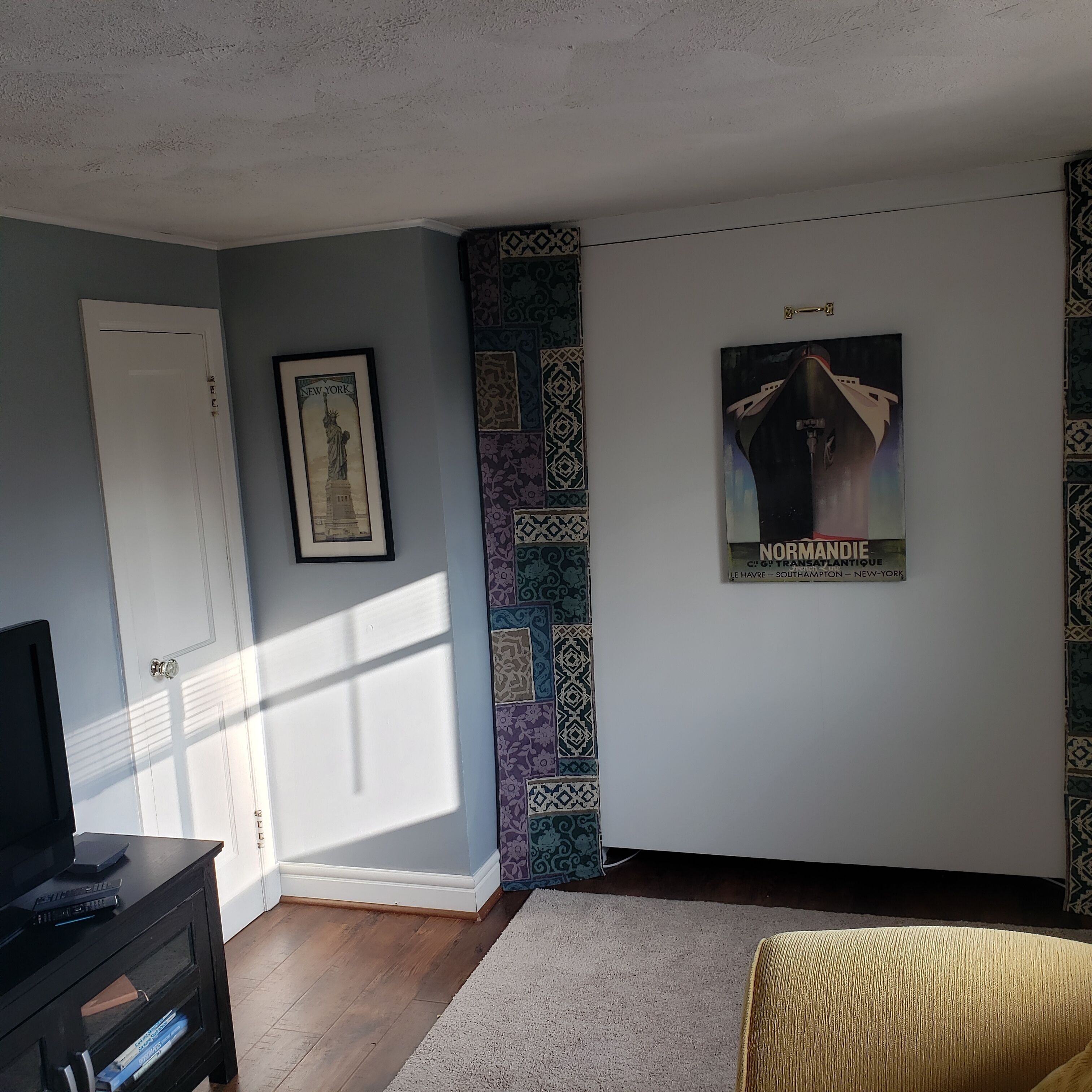 Sunny Studio next to Centennial Trail 