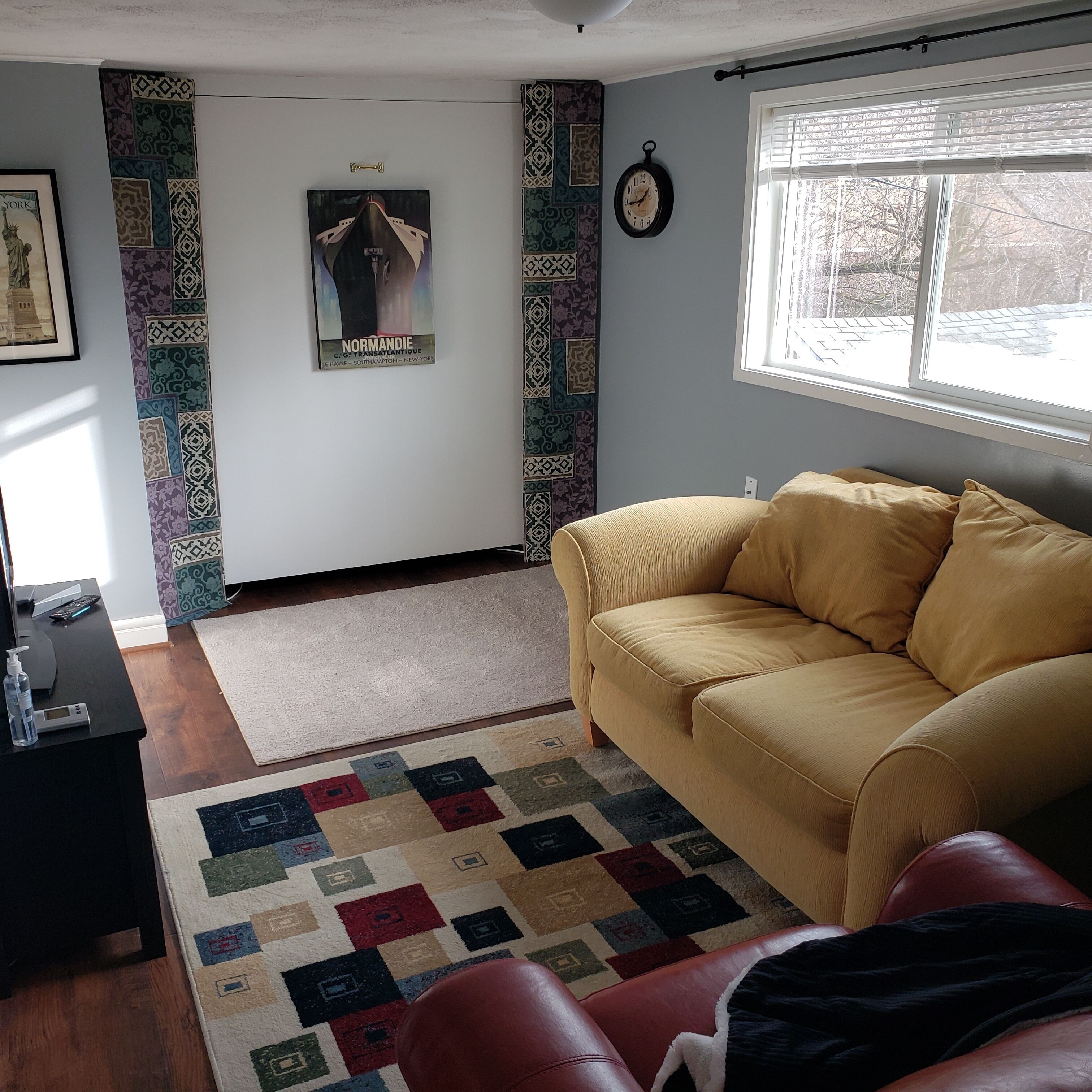 Sunny Studio next to Centennial Trail 