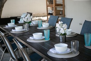 Outdoor dining