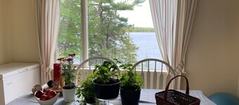 Tranquil Lakefront Property, Situated in the Heart of the South Shore