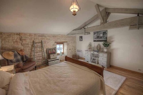 4Bed3Bath 1736 Farmhouse/Barn Conversion-Hearth