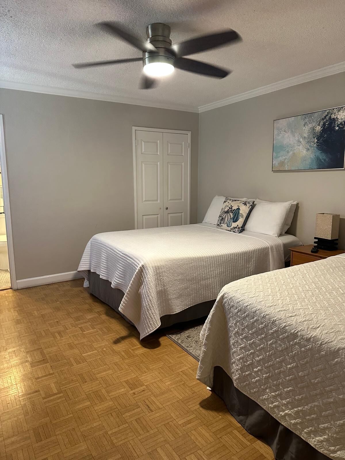 3 bedrooms, iron/ironing board, free WiFi, bed sheets