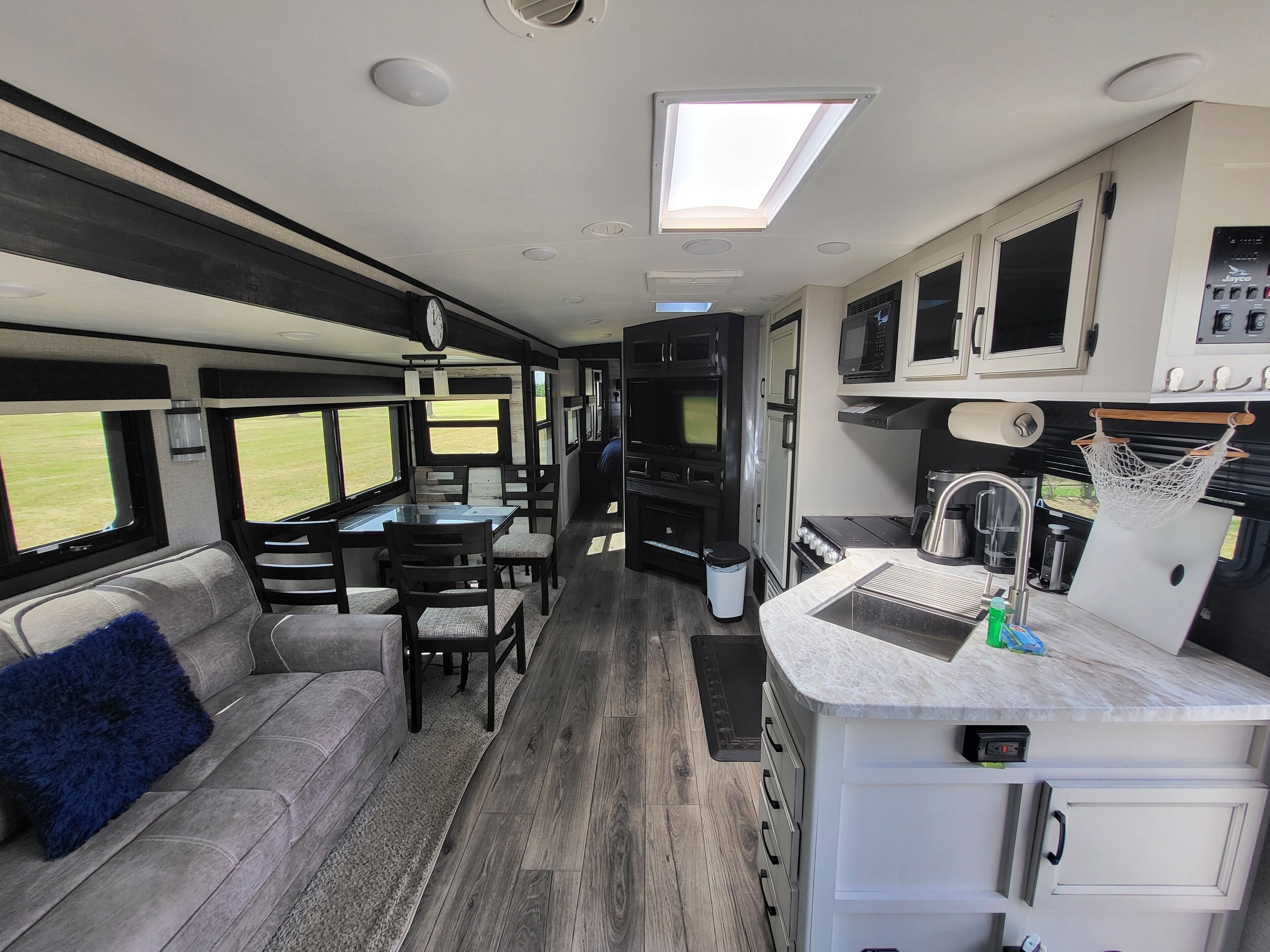 NEW Blueberry Bungalow RV Peaceful Slice of Heaven