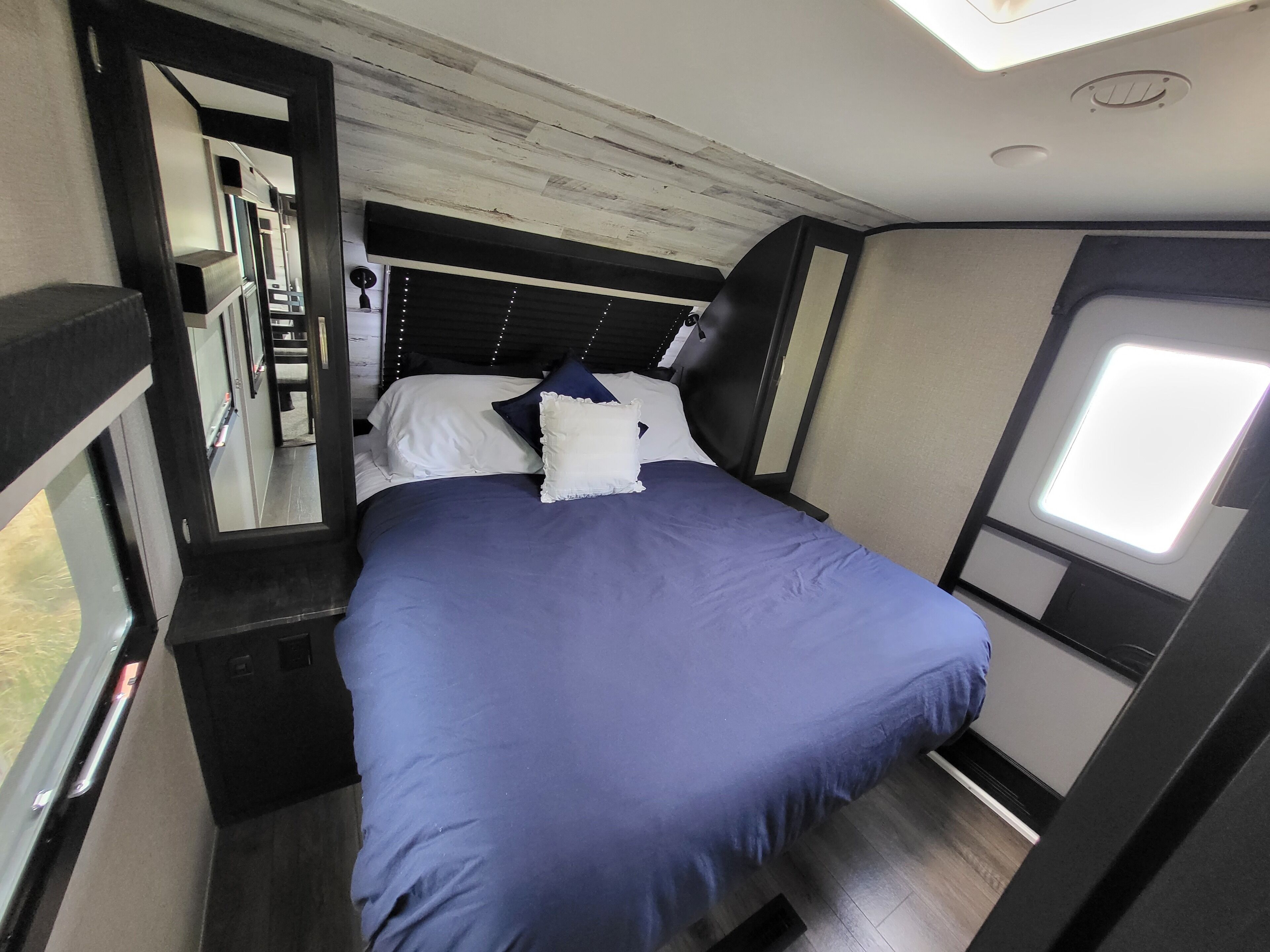 NEW Blueberry Bungalow RV Peaceful Slice of Heaven