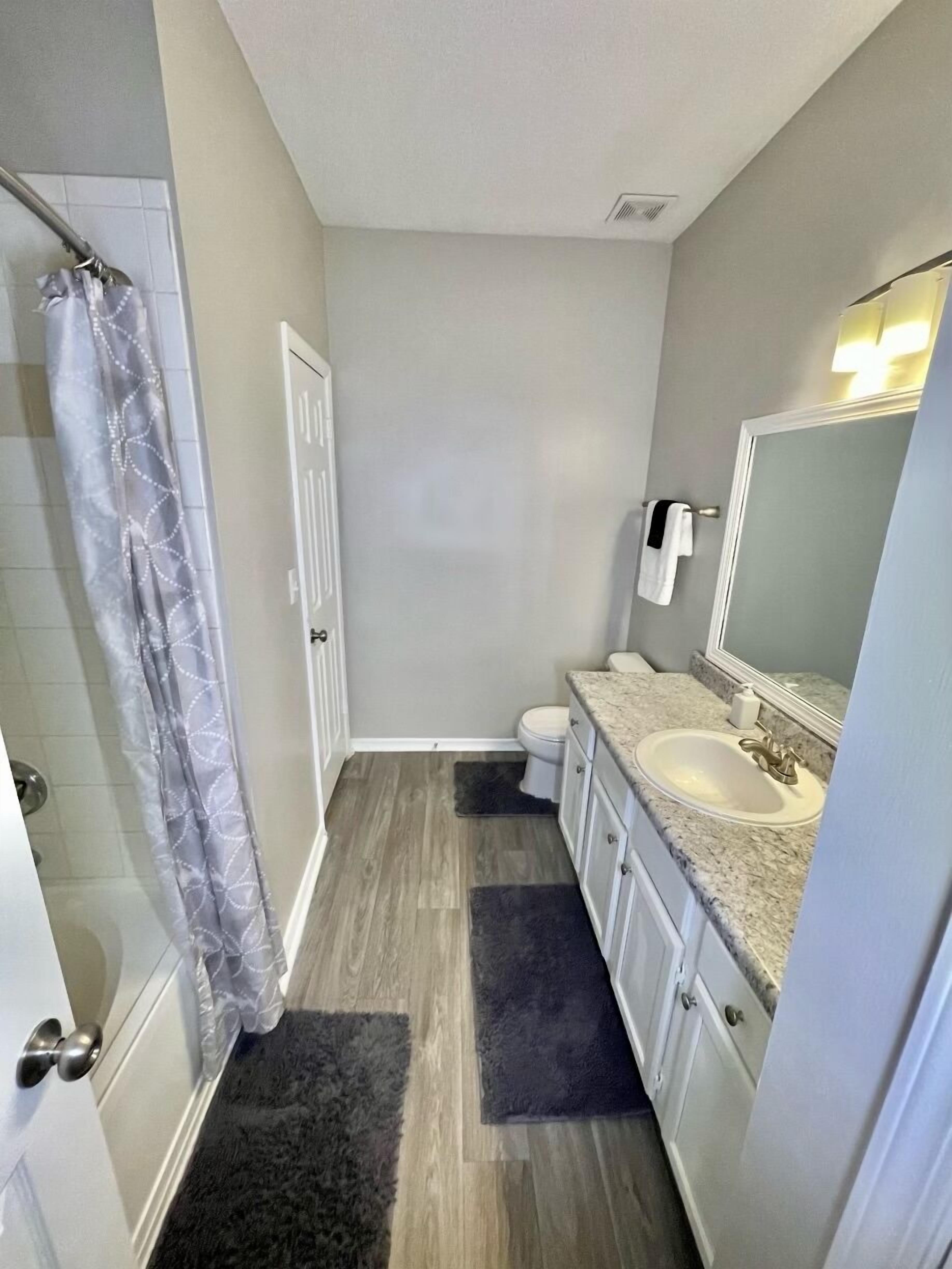 Immaculate Luxurious Home 2 King Bedrooms With Sofa Bed