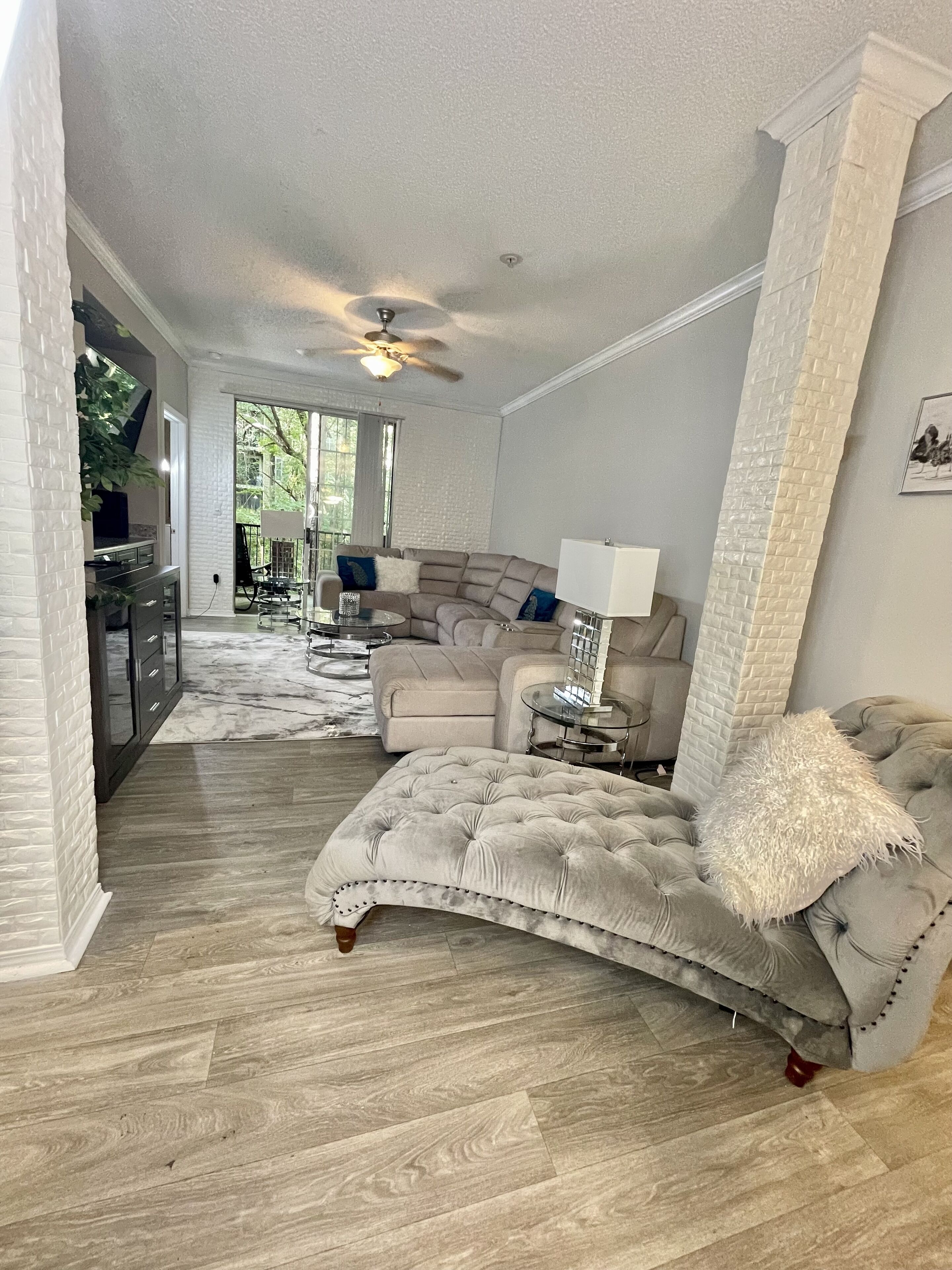 Immaculate Luxurious Home 2 King Bedrooms With Sofa Bed