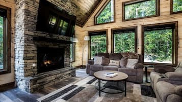 Smart TV, fireplace, stereo