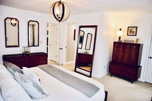 2 bedrooms, desk, iron/ironing board, free WiFi