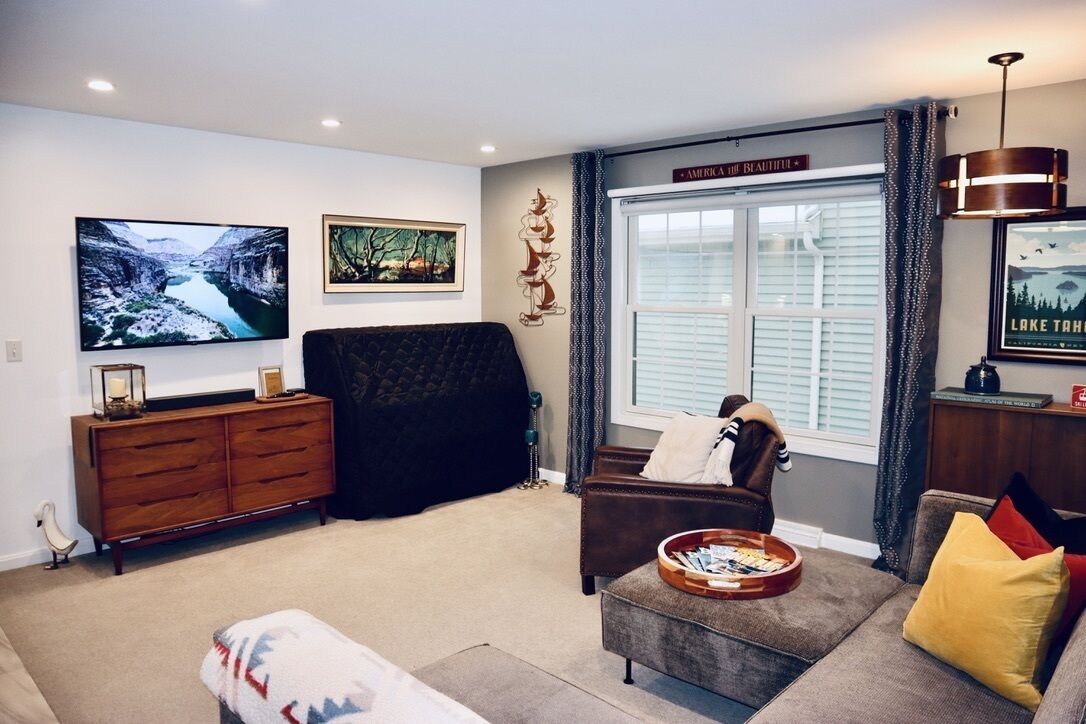 "The Tahoe" Lake House~Close to Beach & Lake!!